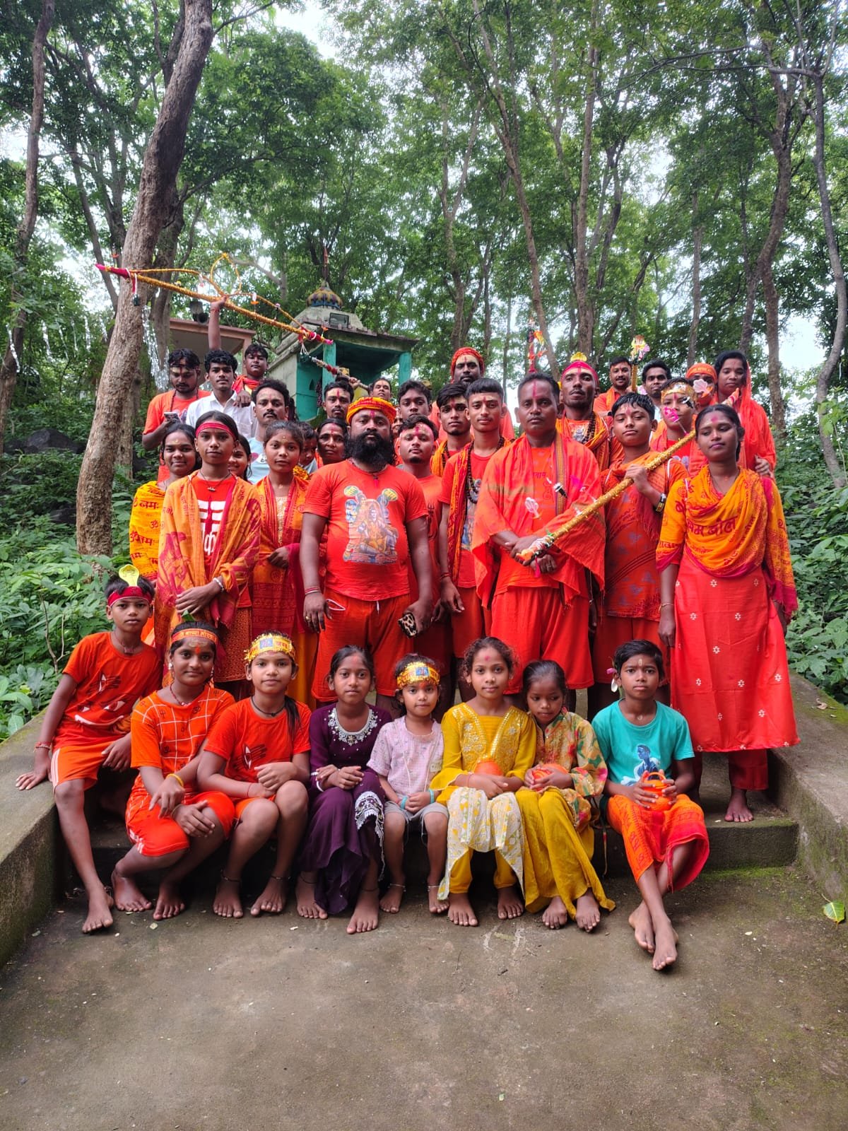 ଶ୍ରାବଣ ସୋମବାରରେ ତାଳଗୁଡ଼ ନଦୀରୁ ଜଳ ଆଣି ଧବଳେଶ୍ୱରଙ୍କ ଜଳାଭିଷେକ